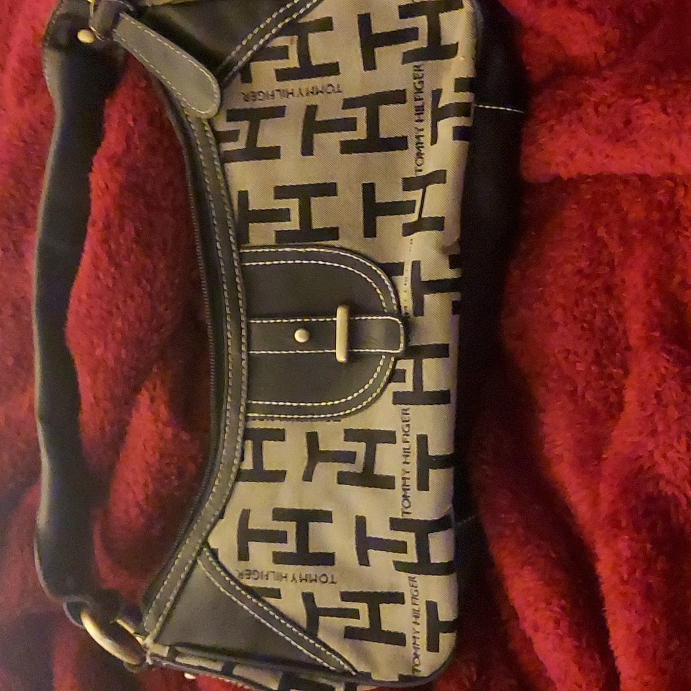 Tommy Hillfiger bag